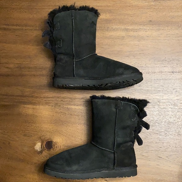 UGG Bailey Corduroy Bow Women’s Boots - Picture 8 of 9